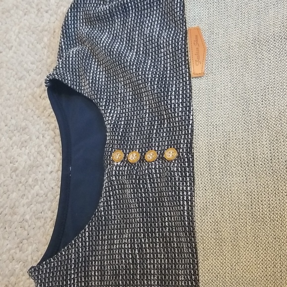 Color block long sleeve - Picture 2 of 4